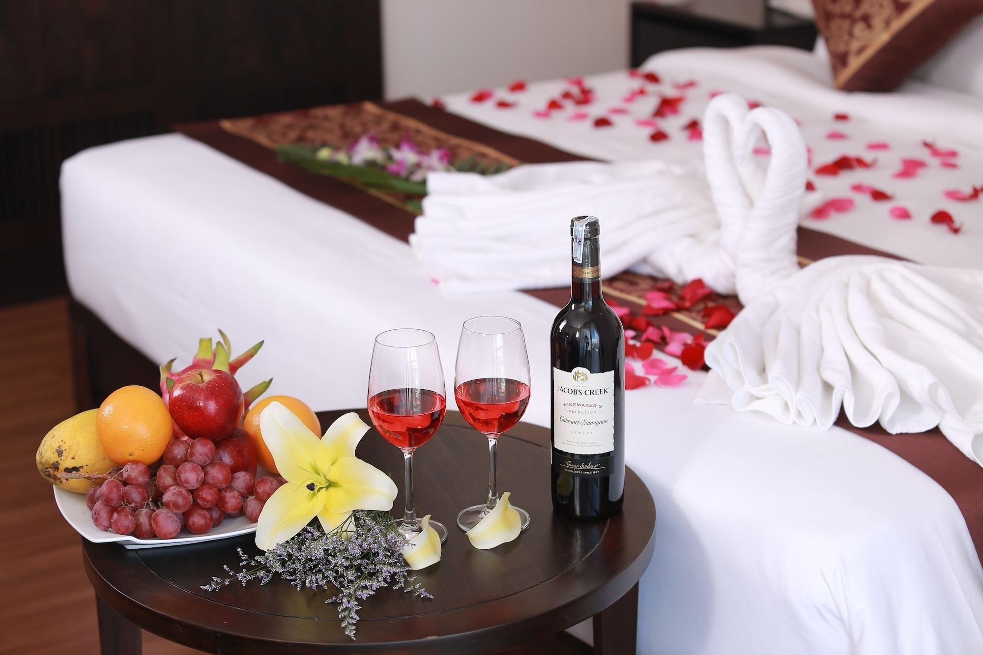 Edele Nha Trang Hotel Bagian luar foto