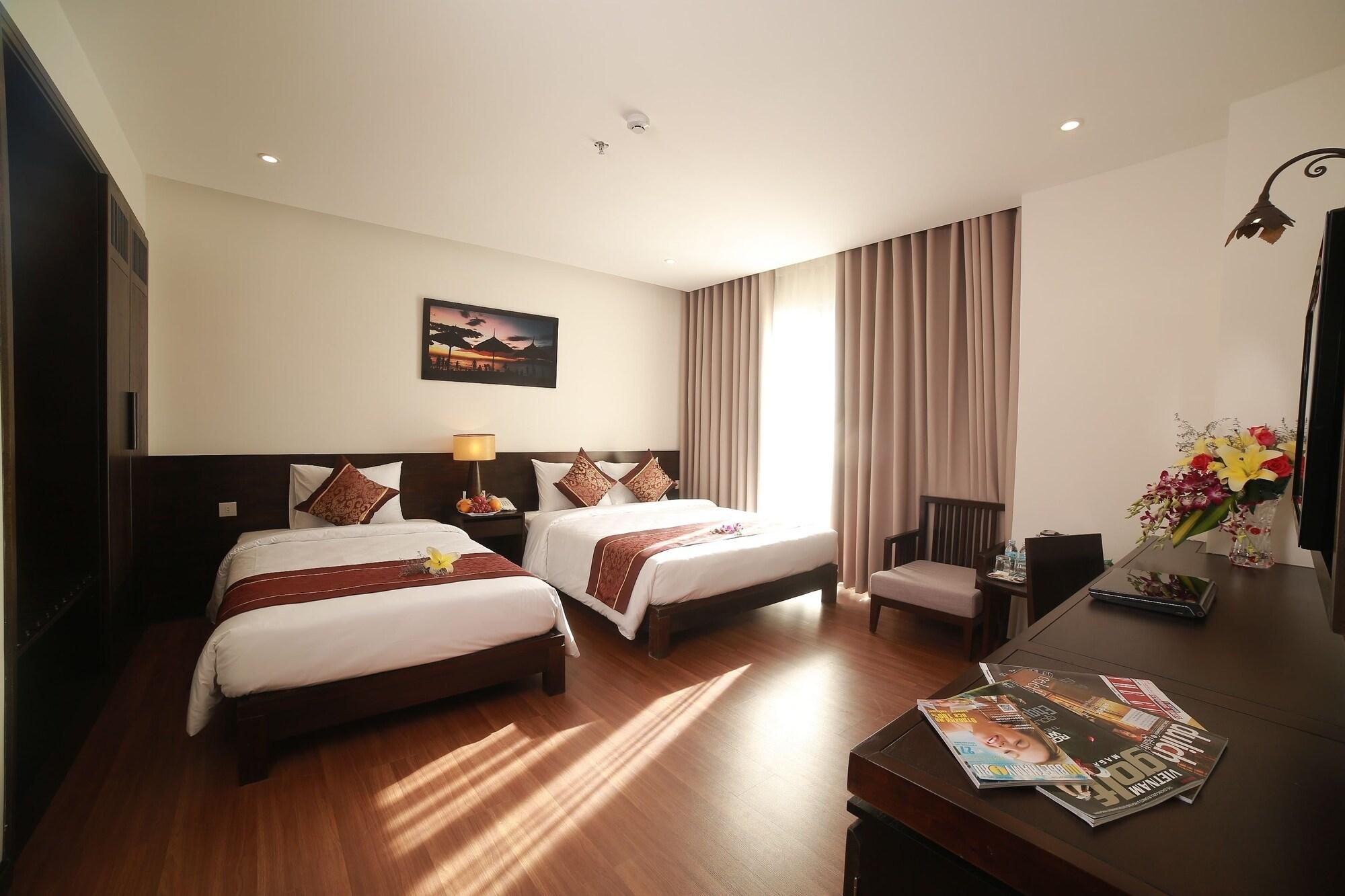 Edele Nha Trang Hotel Bagian luar foto