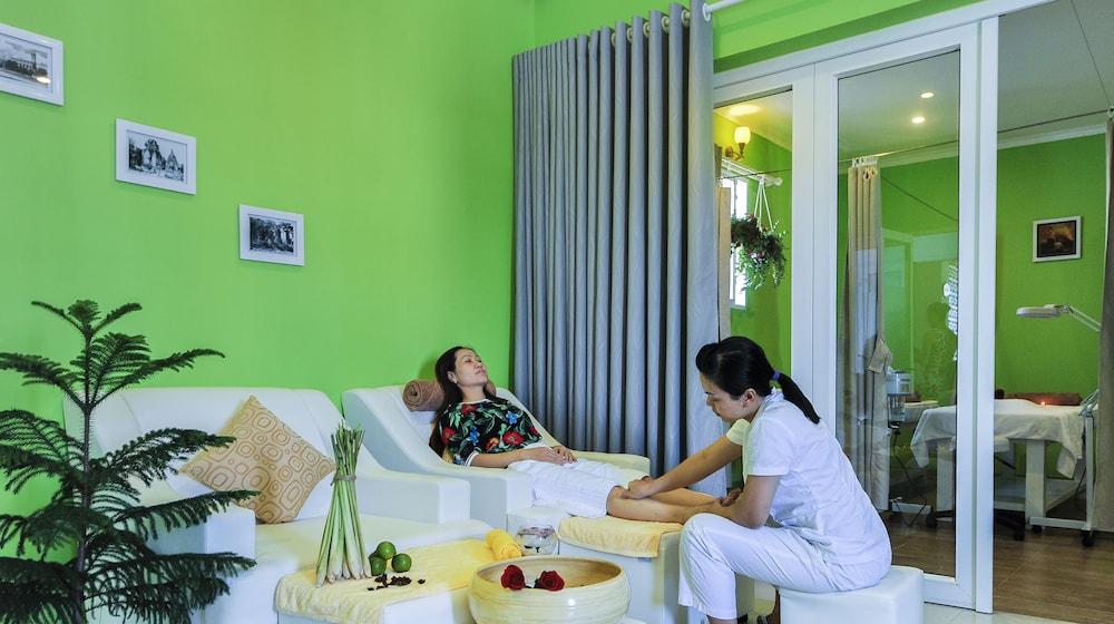 Edele Nha Trang Hotel Bagian luar foto
