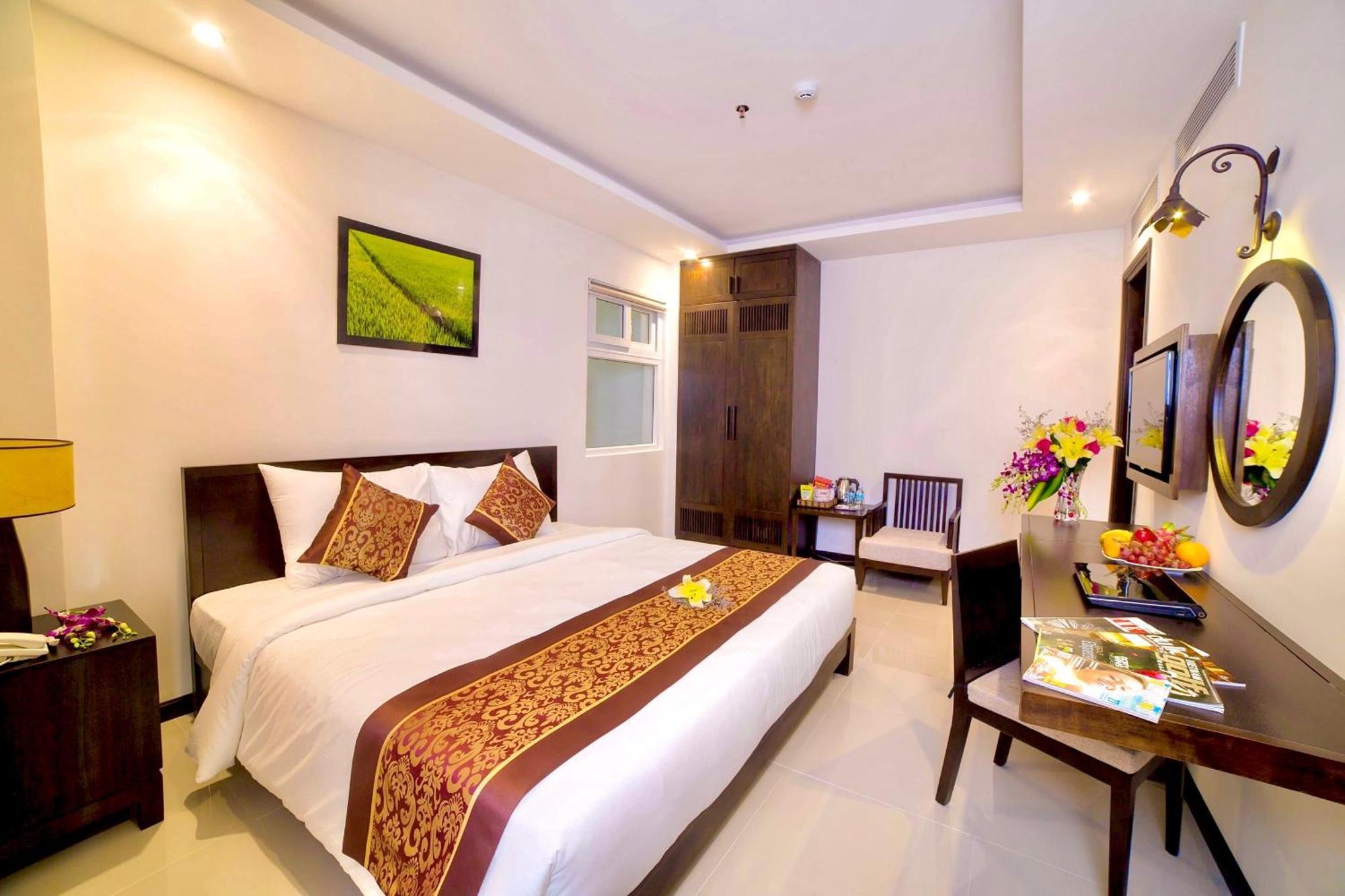 Edele Nha Trang Hotel Bagian luar foto