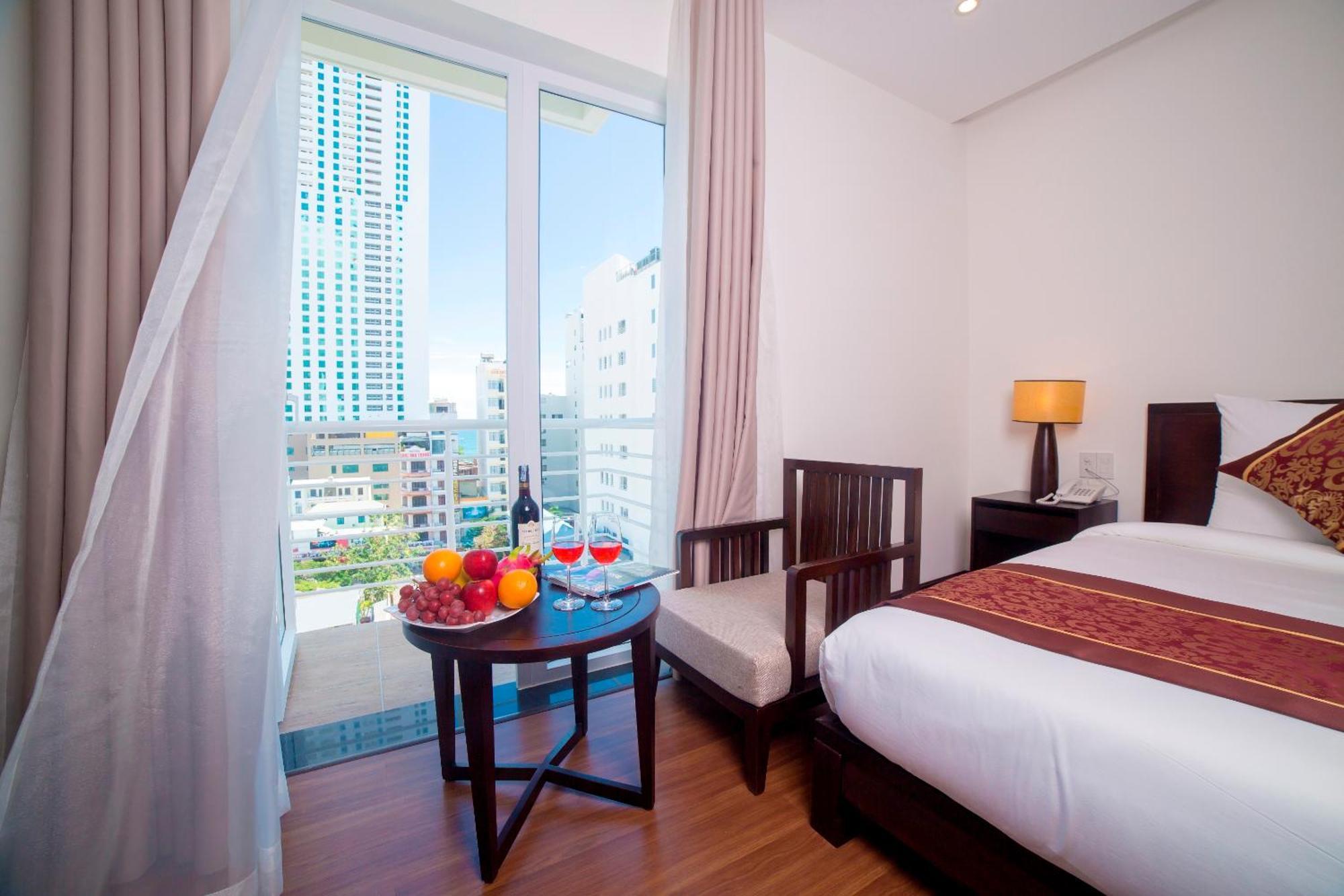 Edele Nha Trang Hotel Bagian luar foto