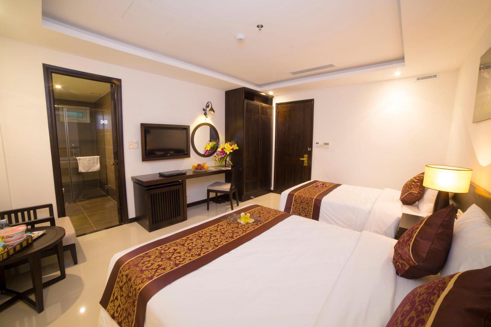 Edele Nha Trang Hotel Bagian luar foto