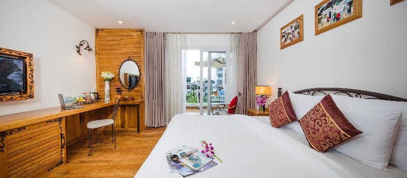 Edele Nha Trang Hotel Bagian luar foto
